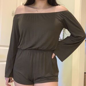 Olive Green Romper 🤍